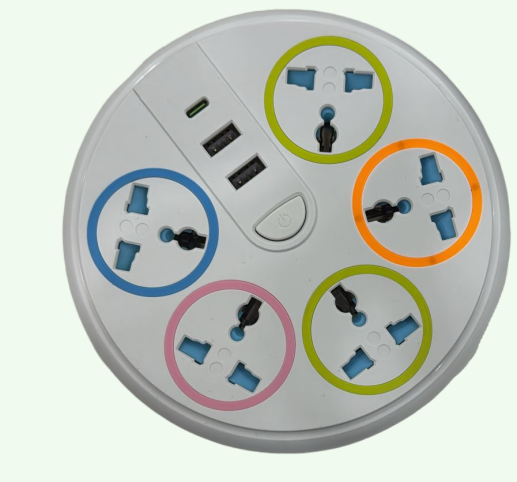 موزع كهربائي خمس فتحات 220 فولت , 2 فتحة USB , فتحة Typ-C